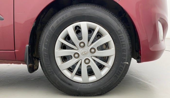 2015 Hyundai i10 SPORTZ 1.1 IRDE2, Petrol, Manual, 42,204 km, Right Front Wheel