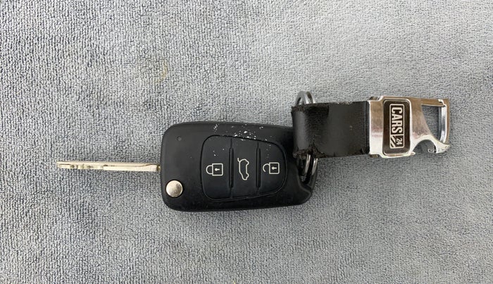 2015 Hyundai i10 SPORTZ 1.1 IRDE2, Petrol, Manual, 42,204 km, Key Close Up