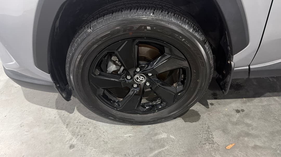 2021 Toyota RAV4 Cruiser (2WD) Hybrid, Automatic, 103470 km, Left Front Wheel