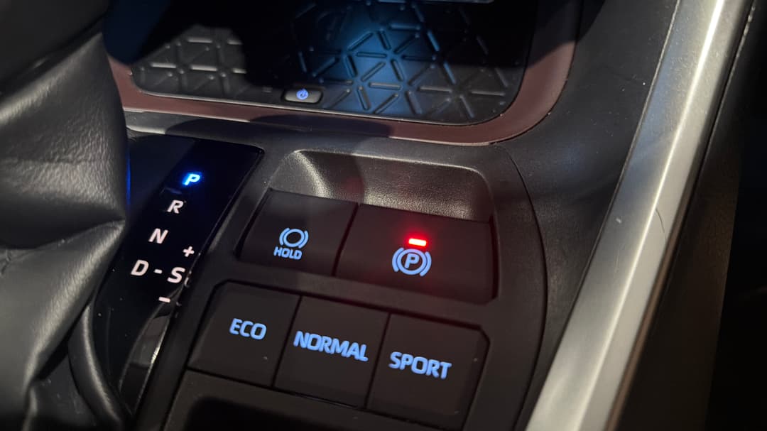 2021 Toyota RAV4 Cruiser (2WD) Hybrid, Automatic, 103470 km, Handbrake