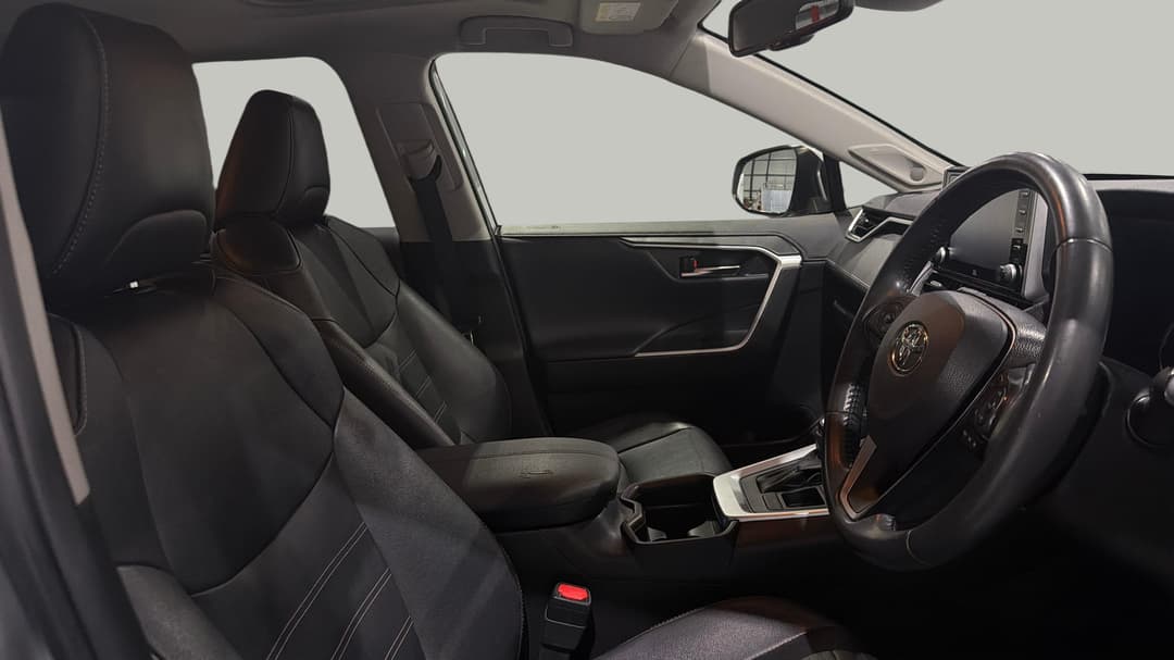 2021 Toyota RAV4 Cruiser (2WD) Hybrid, Automatic, 103470 km, Right Side Front Door Cabin View