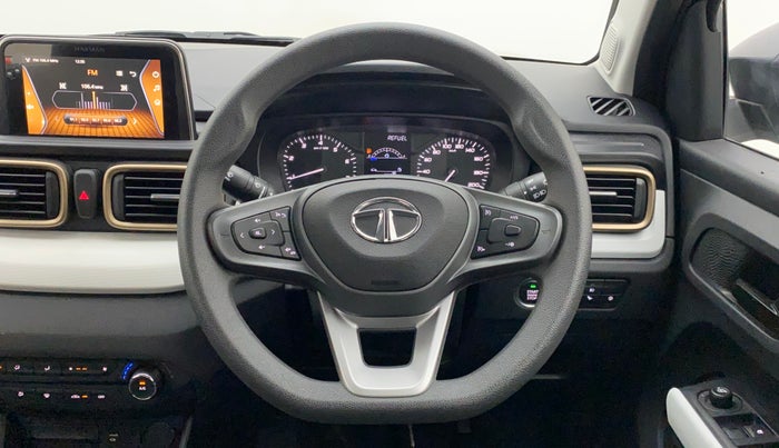 2022 Tata PUNCH ACCOMPLISHED MT, Petrol, Manual, 2,045 km, Steering Wheel Close Up