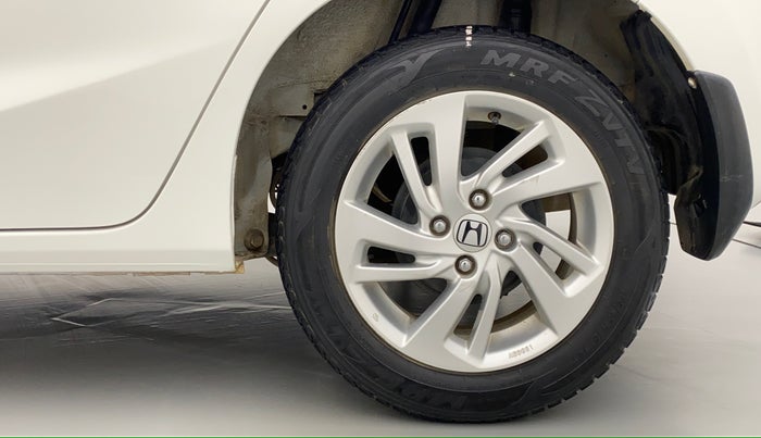 2016 Honda Jazz 1.2 V MT, Petrol, Manual, 23,005 km, Left Rear Wheel
