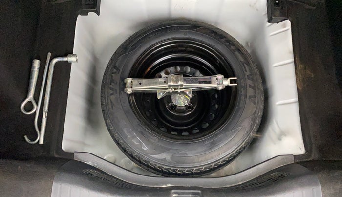 2016 Honda Jazz 1.2 V MT, Petrol, Manual, 23,005 km, Spare Tyre
