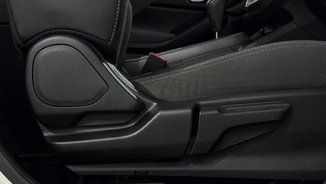 2024 Subaru Crosstrek AWD 2.0l, Automatic, 21532 km, Drivers Side Adjustment Panel