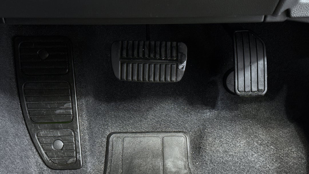 2024 Subaru Crosstrek AWD 2.0l, Automatic, 21532 km, Pedals and Footmat