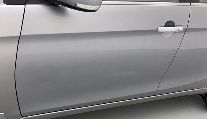 2017 Maruti Ciaz ZETA 1.4  MT PETROL, Petrol, Manual, 31,486 km, Front passenger door - Paint has faded