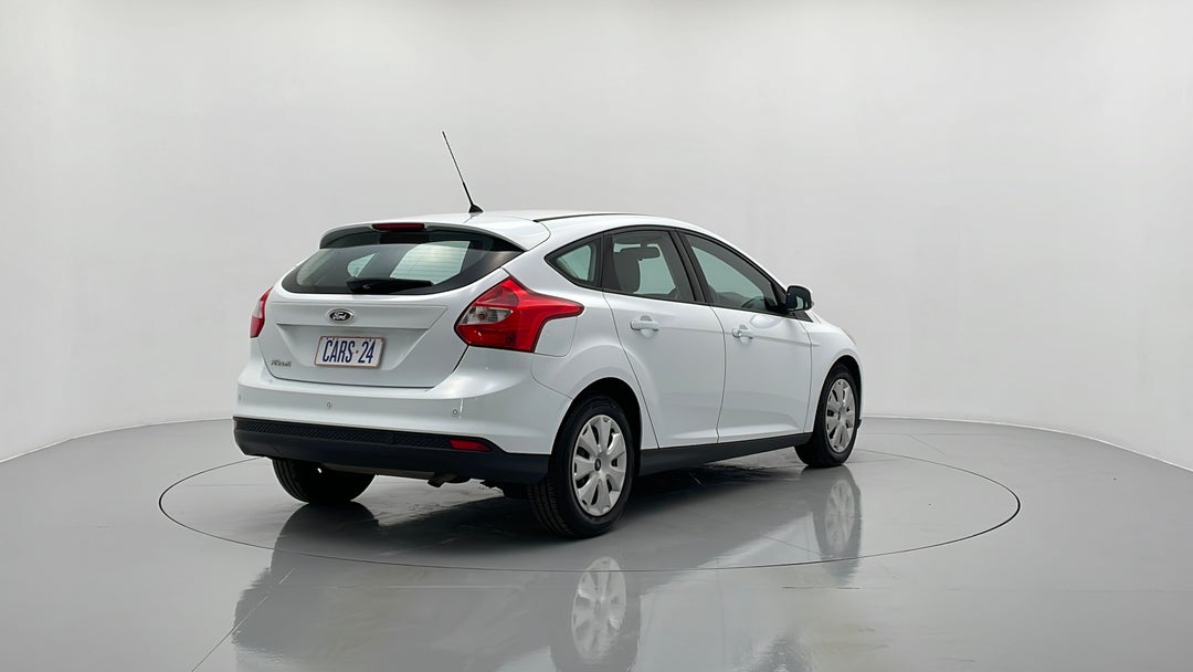 2015 Ford Focus Ambiente, Automatic, 99918 km, Right Back Diagonal (45- Degree) View
