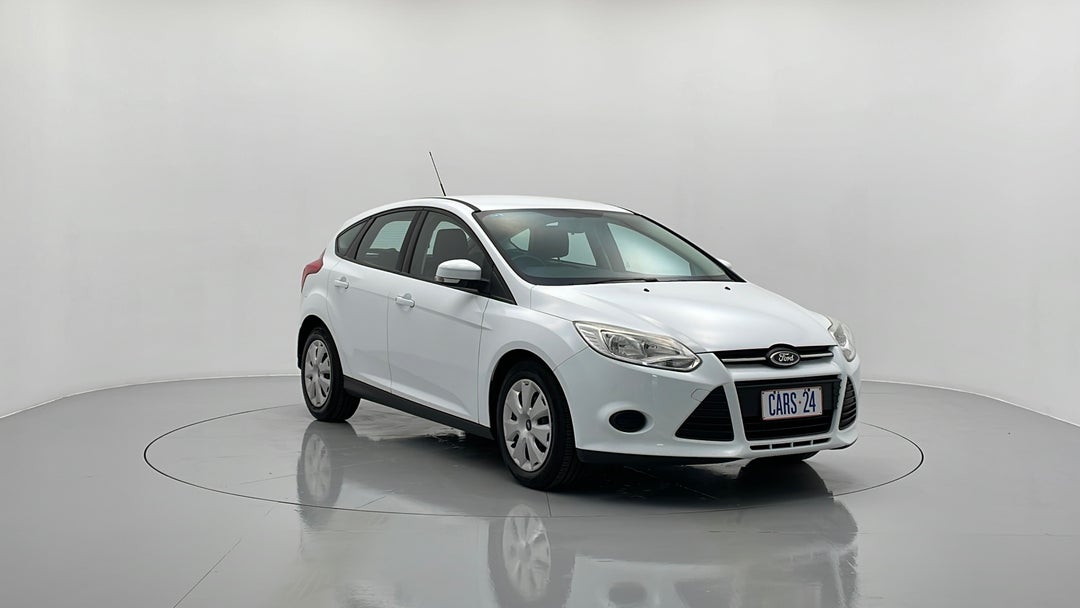 2015 Ford Focus Ambiente, Automatic, 99918 km, Right Front Diagonal (45- Degree) View
