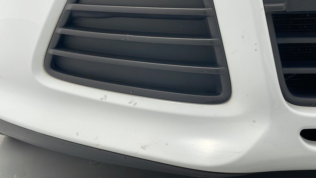 2015 Ford Focus Ambiente, Automatic, 99918 km, Bumper Front Chip