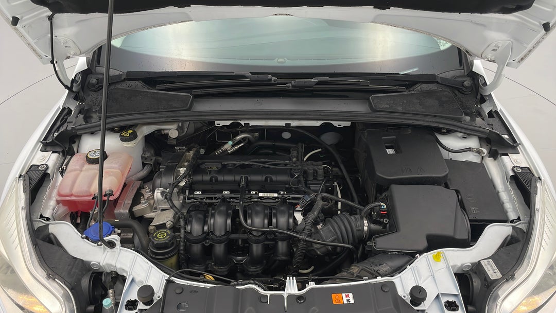 2015 Ford Focus Ambiente, Automatic, 99918 km, Open Bonnet (Engine)