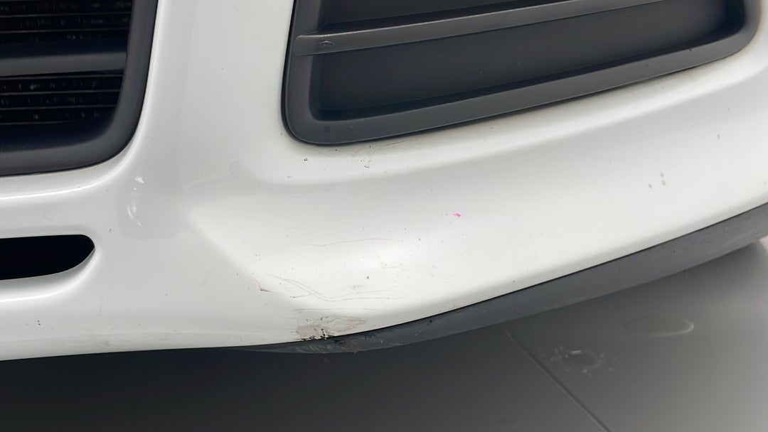 2015 Ford Focus Ambiente, Automatic, 99918 km, Bumper Front Chip