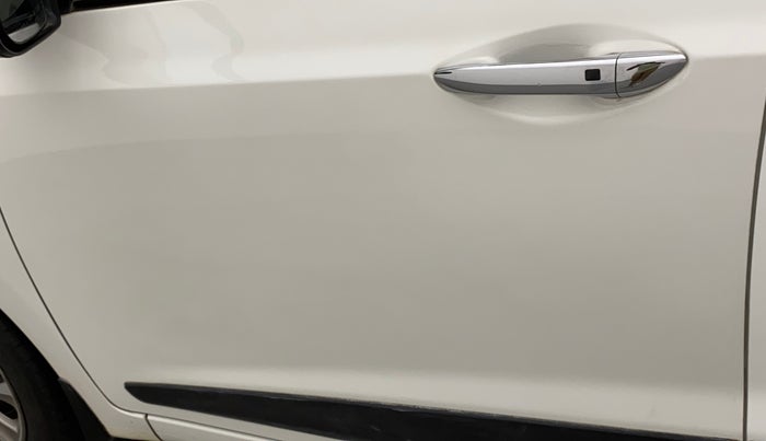 2016 Hyundai Grand i10 ASTA (O) 1.2 KAPPA VTVT, Petrol, Manual, 73,202 km, Front passenger door - Paint has faded