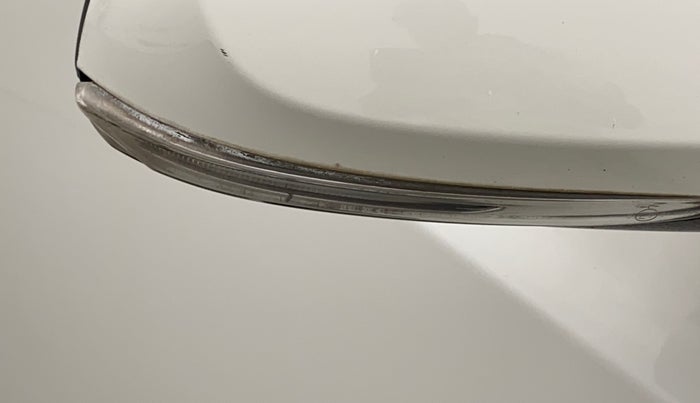 2016 Hyundai Grand i10 ASTA (O) 1.2 KAPPA VTVT, Petrol, Manual, 73,202 km, Right rear-view mirror - Indicator light has minor damage