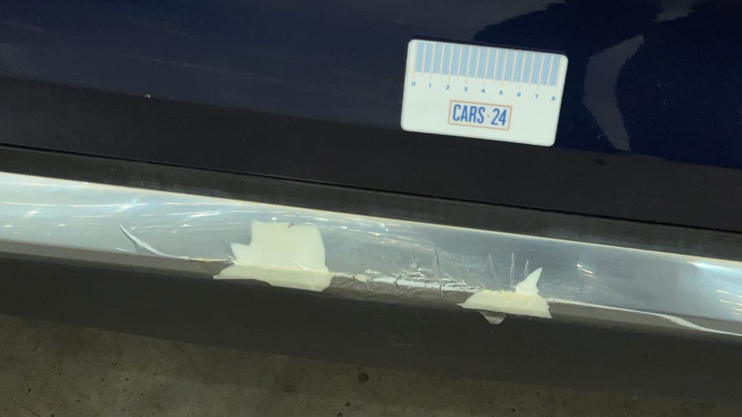 2019 Hyundai Santa Fe Highlander Crdi Burg (AWD), Automatic, 71412 km, Doors Front RHS Lining broken / damaged