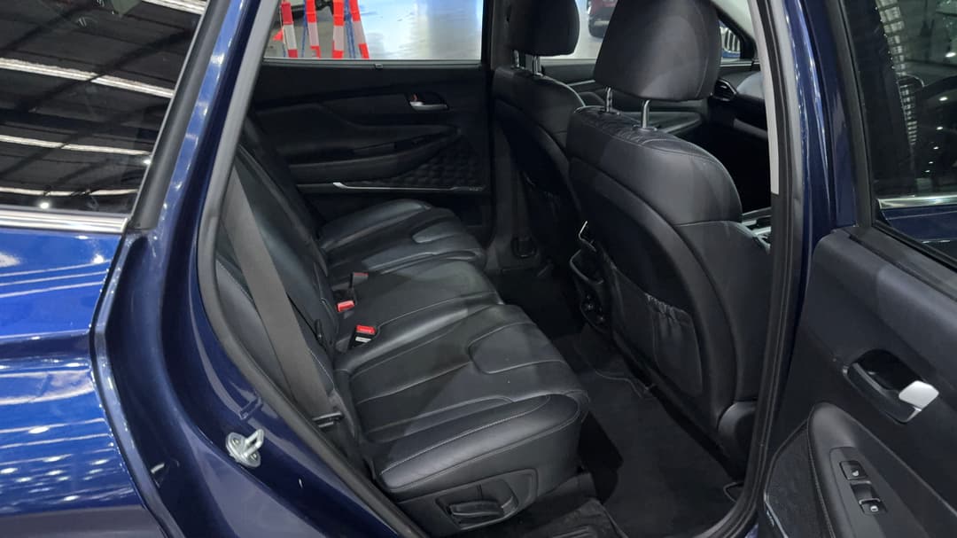 2019 Hyundai Santa Fe Highlander Crdi Burg (AWD), Automatic, 71412 km, Right Side Rear Door Cabin View