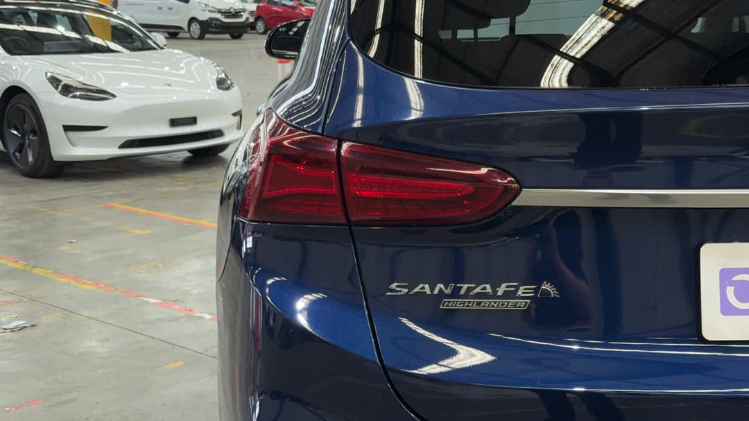 2019 Hyundai Santa Fe Highlander Crdi Burg (AWD), Automatic, 71412 km, Badge (Boot Left Side)