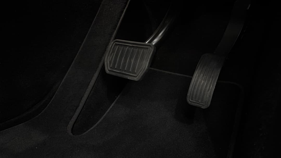 2022 Tesla Model Y Rear-wheel Drive, Automatic, 64459 km, Pedals and Footmat