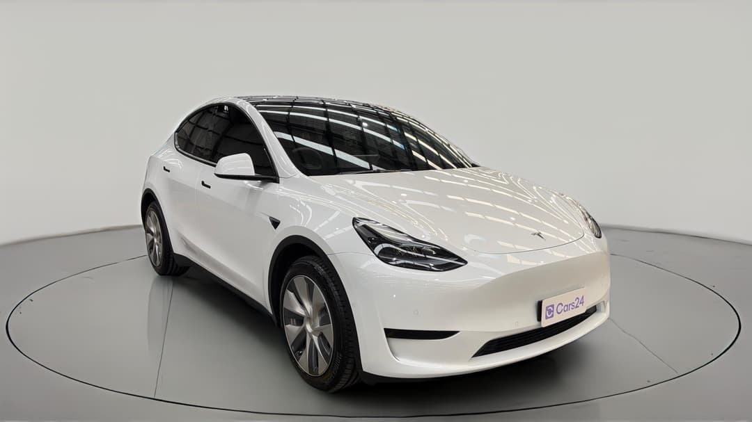 2022 Tesla Model Y Rear-wheel Drive, Automatic, 64459 km, Right Front Diagonal (45- Degree) View