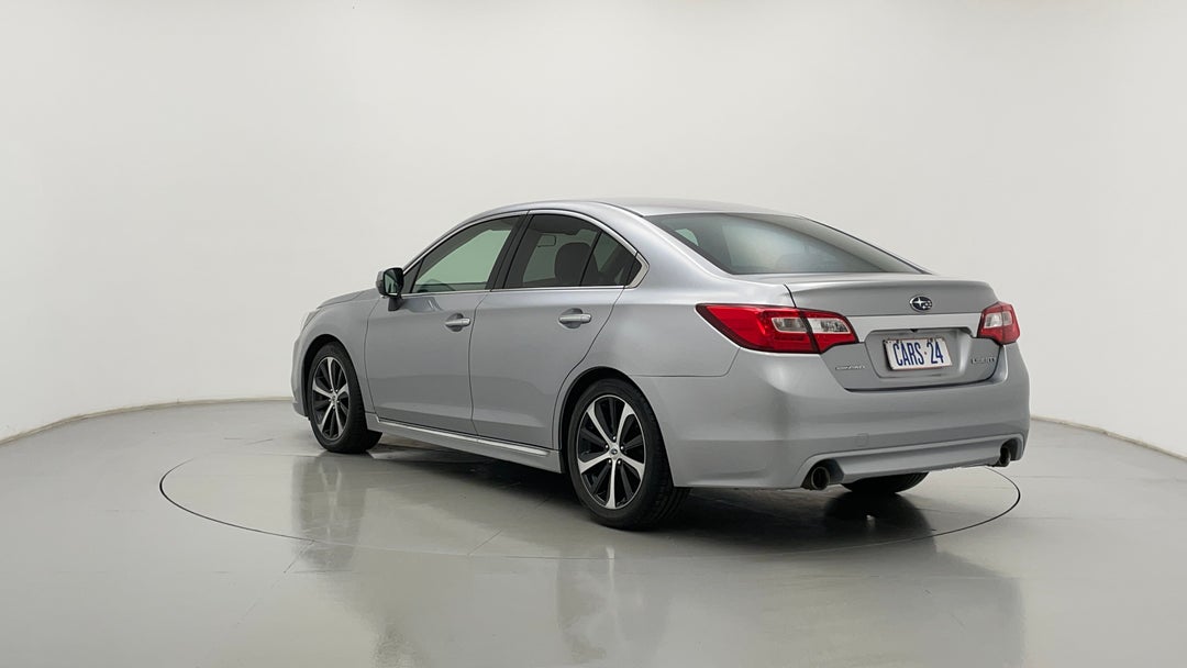 Left Back Diagonal (45- Degree) View