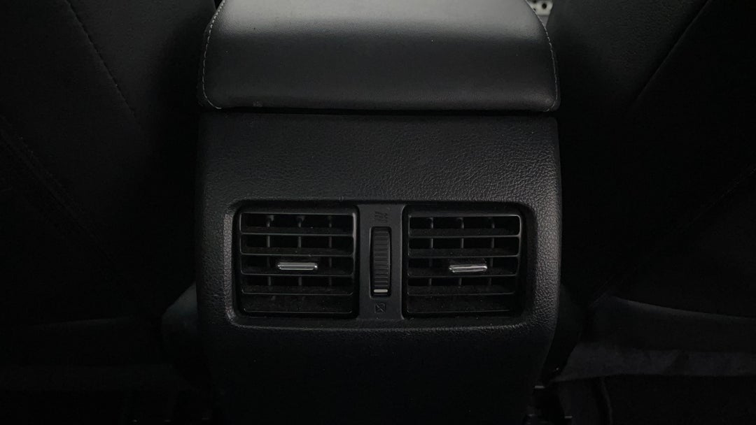 Rear A/C Vent
