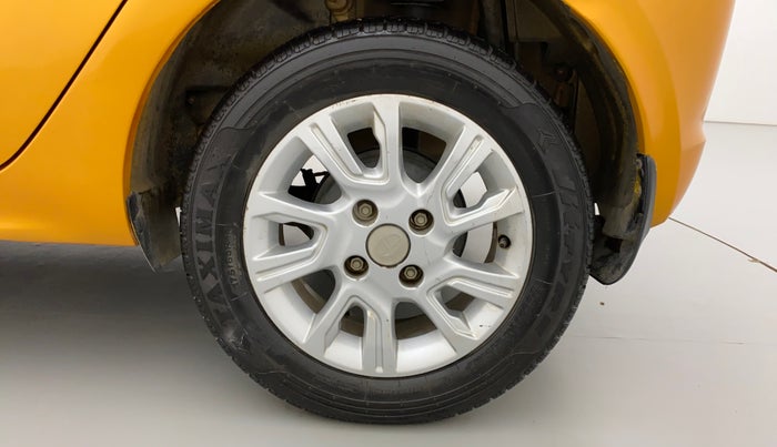 2017 Tata Tiago XZ 1.2 REVOTRON, Petrol, Manual, 68,752 km, Left Rear Wheel