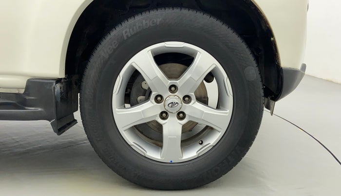 2015 Mahindra Scorpio S6 PLUS, Diesel, Manual, 67,624 km, Right Front Wheel