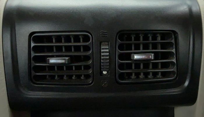 2015 Mahindra Scorpio S6 PLUS, Diesel, Manual, 67,624 km, Rear AC Vents