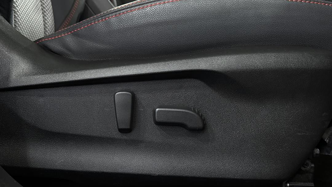 2022 Subaru Forester 2.5i Sport (AWD), Automatic, 79782 km, Drivers Side Adjustment Panel