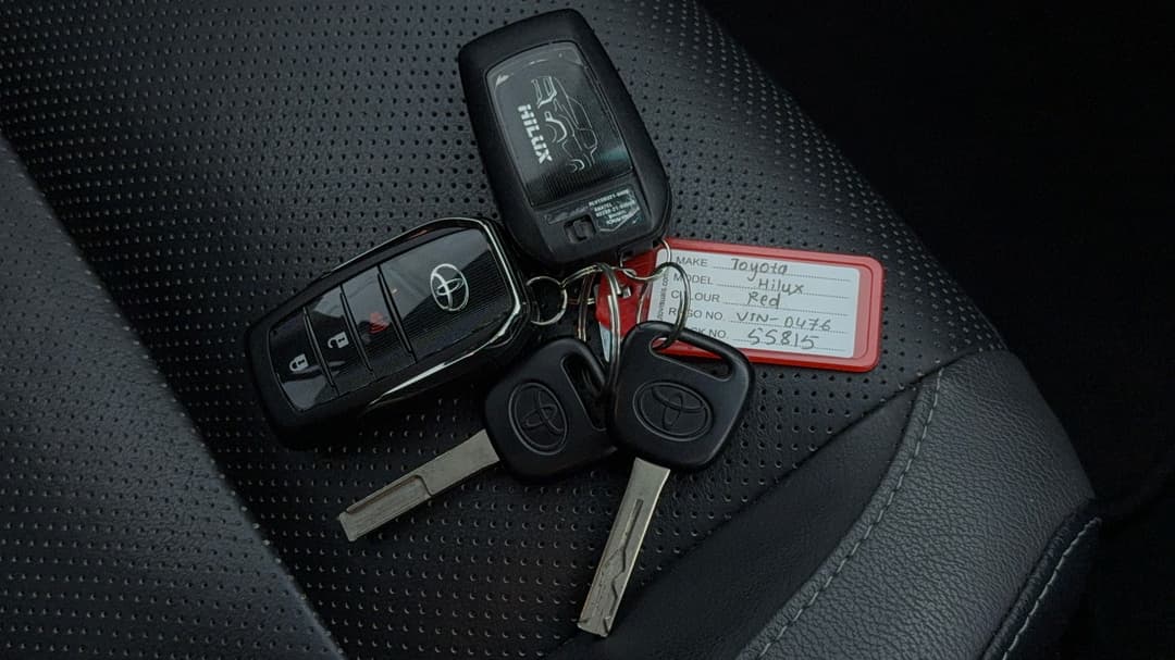 2023 Toyota Hilux Rogue (4x4), Automatic, 47505 km, Key Close-up