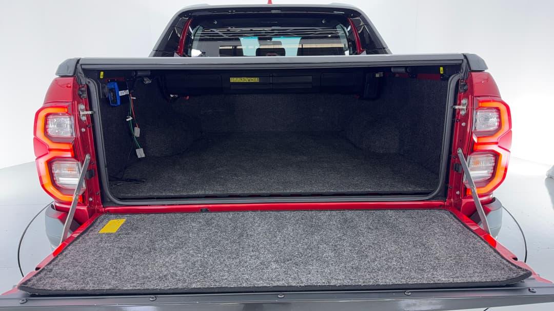 2023 Toyota Hilux Rogue (4x4), Automatic, 47505 km, Boot Inside View