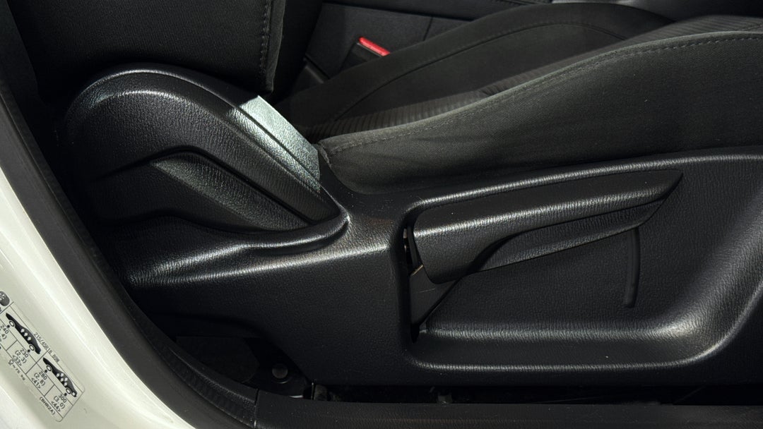 2017 Mazda 3 Sp25, Automatic, 131162 km, Drivers Side Adjustment Panel
