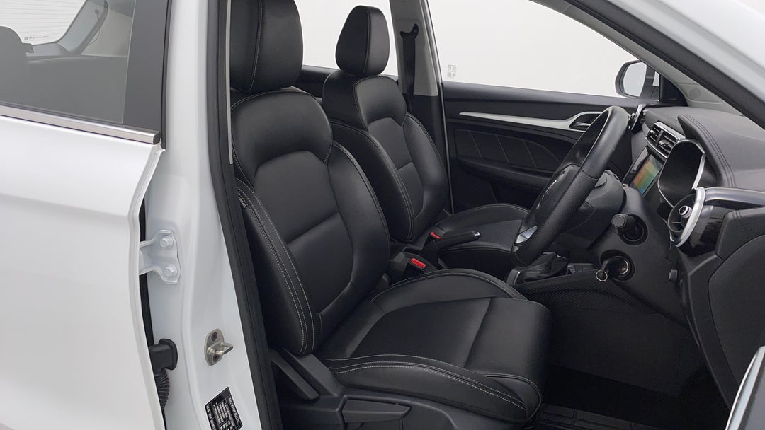 2021 MG ZS Excite, Automatic, 48006 km, Right Side Front Door Cabin View