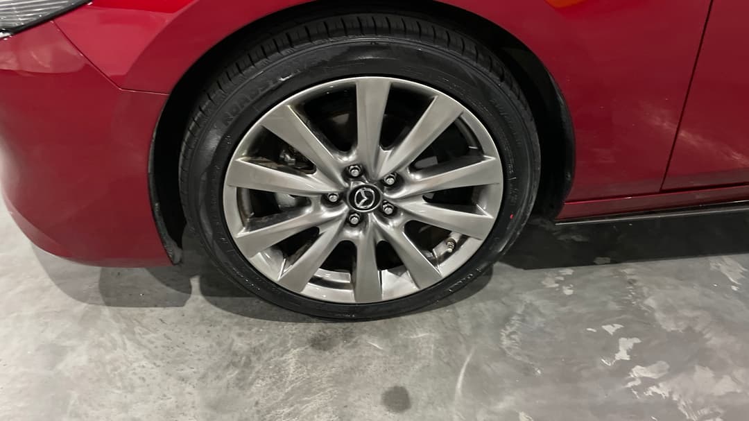 2022 Mazda Mazda3 G25 Astina, Automatic, 36844 km, Left Front Wheel