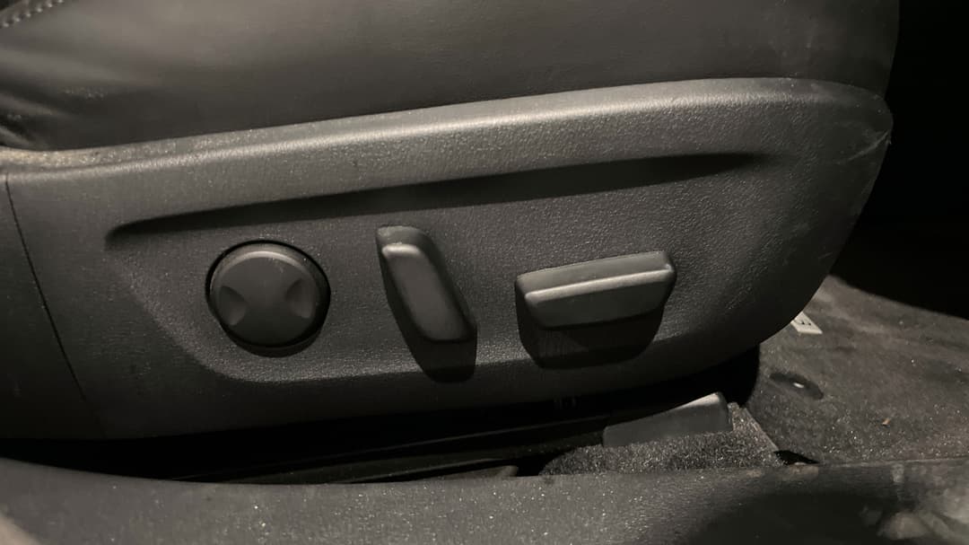 2022 Mazda Mazda3 G25 Astina, Automatic, 36844 km, Drivers Side Adjustment Panel