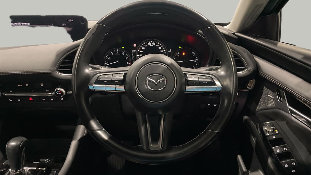 2022 Mazda Mazda3 G25 Astina, Automatic, 36844 km, Steering Wheel Close-up