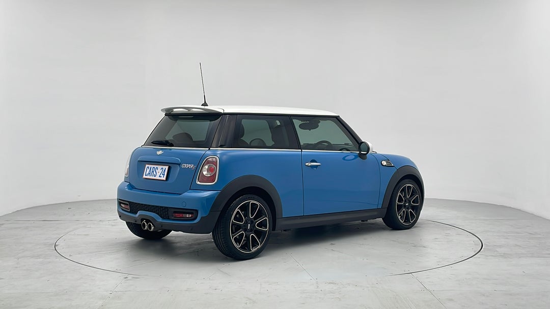 2012 MINI Cooper S, Automatic, 54015 km, Right Back Diagonal (45- Degree) View