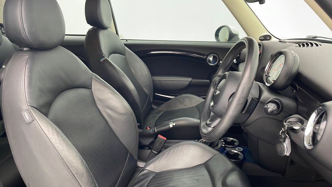 2012 MINI Cooper S, Automatic, 54015 km, Right Side Front Door Cabin View