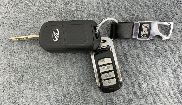 2019 Mahindra Scorpio S3, Diesel, Manual, 44,690 km, Key Close Up