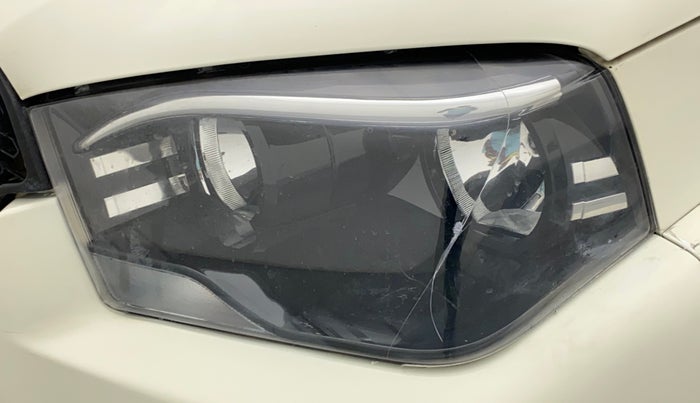 2019 Mahindra Scorpio S3, Diesel, Manual, 44,690 km, Left headlight - Minor damage