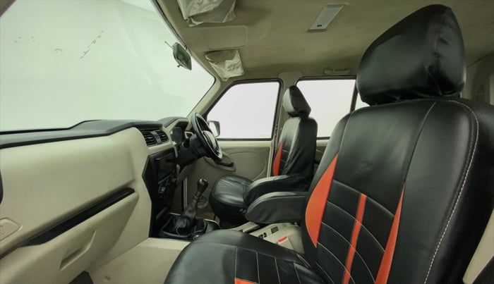 2019 Mahindra Scorpio S3, Diesel, Manual, 44,690 km, Right Side Front Door Cabin