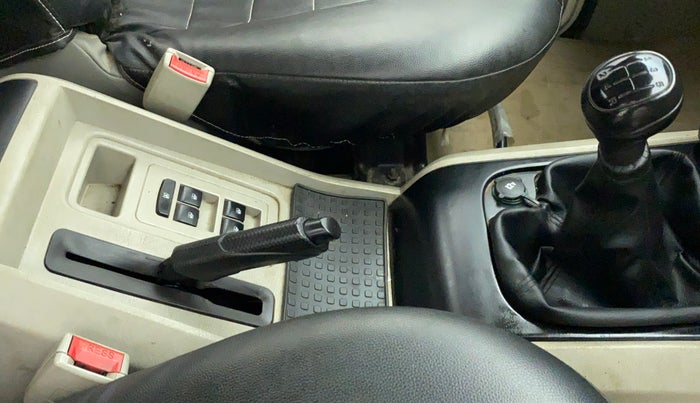 2019 Mahindra Scorpio S3, Diesel, Manual, 44,690 km, Gear Lever