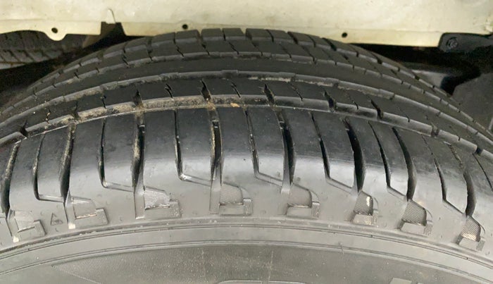 2019 Mahindra Scorpio S3, Diesel, Manual, 44,690 km, Right Rear Tyre Tread