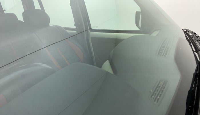 2019 Mahindra Scorpio S3, Diesel, Manual, 44,690 km, Front windshield - Minor spot on windshield