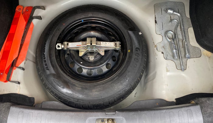 2016 Maruti Swift Dzire VDI ABS, Diesel, Manual, 94,520 km, Spare Tyre