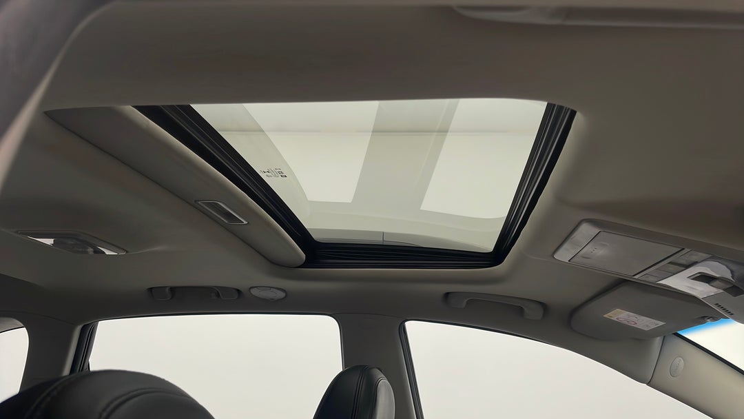 Interior Sunroof/Moonroof