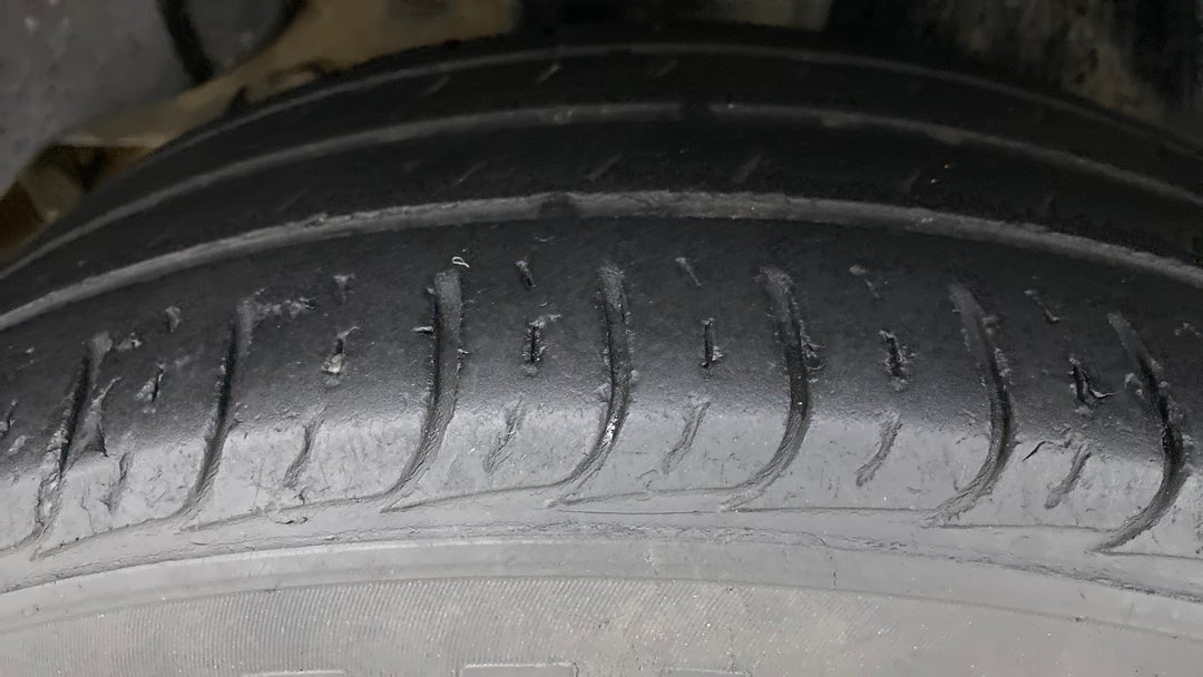 Right Rear Tyre Tread