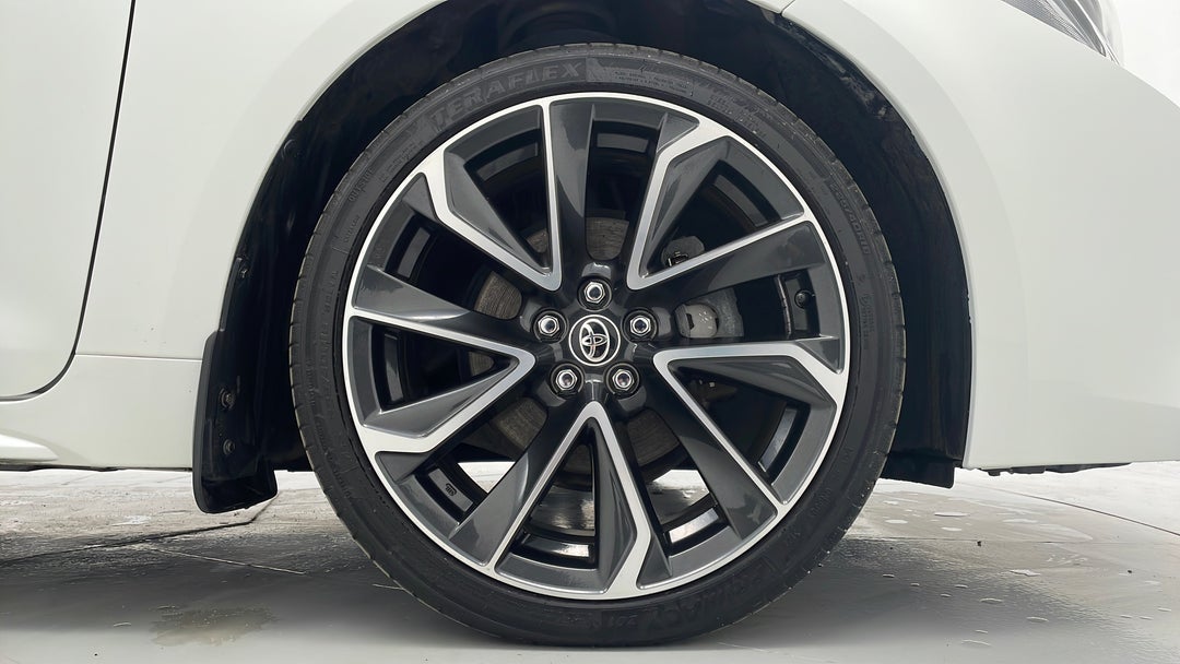 2019 Toyota Corolla Zr Hybrid, Automatic, 76895 km, Right Front Wheel