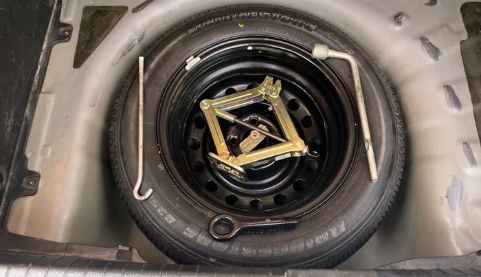 2018 Hyundai Elite i20 ASTA 1.2 (O), Petrol, Manual, 97,740 km, Spare Tyre