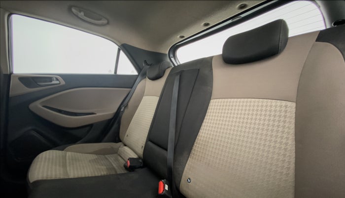 2018 Hyundai Elite i20 ASTA 1.2 (O), Petrol, Manual, 97,740 km, Right Side Rear Door Cabin